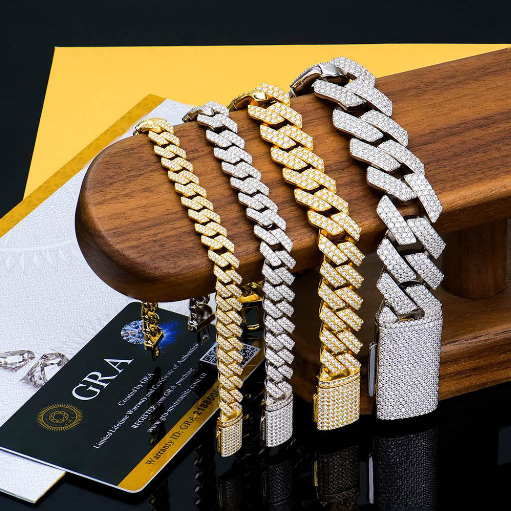 ICED OUT MOISSANITE CUBAN CHAIN - Nobel Jewelry