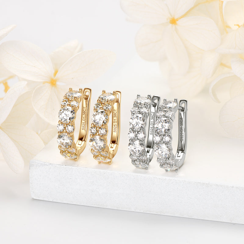 NOBEL Eternal Shine Creolen in Gelbgold und Rhodium mit funkelnden Moissanite-Steinen – diamantähnlicher Glanz, elegant & hochwertig.