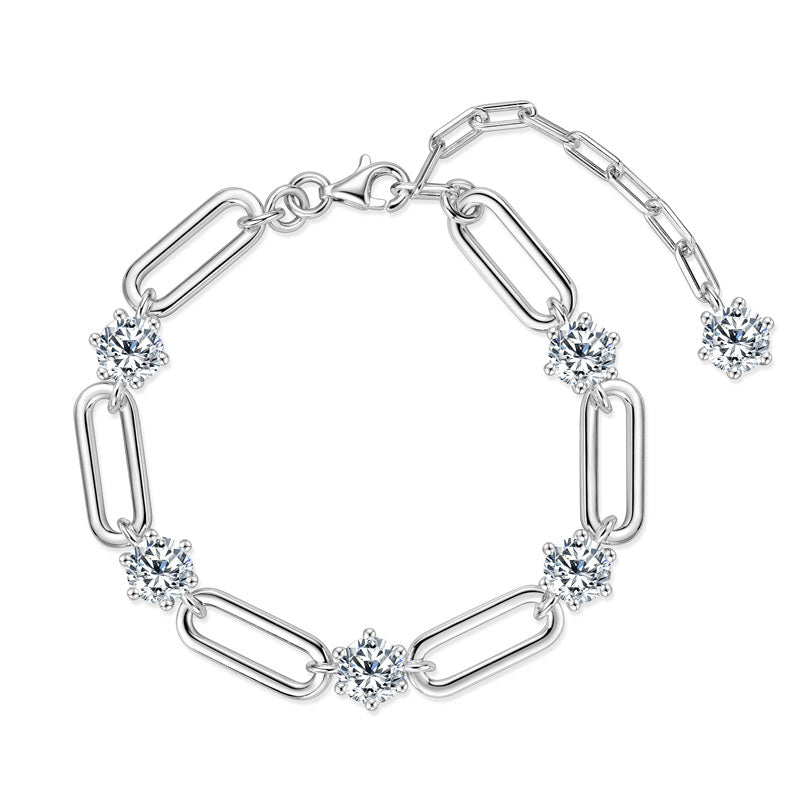 Royal Six Armband mit sechs strahlenden Moissanite-Steinen – edles Design aus 925 Silber, diamantähnlicher Glanz.